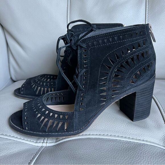 Vince Camuto Women’s Sandals Sz 9 M Tarita Cutout Lace-Up Black Suede Block Heel - Picture 10 of 12